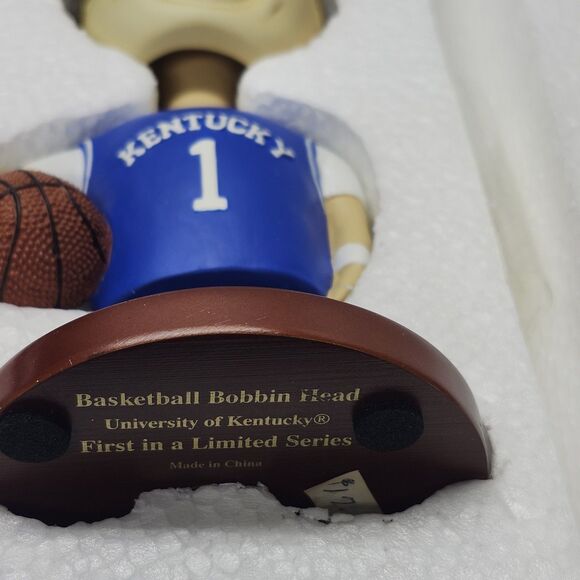 UK University of Kentucky Basketball Bobble Head bobbin bobblehead 2001 box - Picture 12 of 16